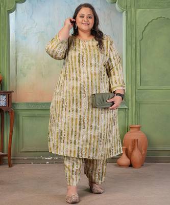 Green color rayon slub printed plus size kurta set for girls 1