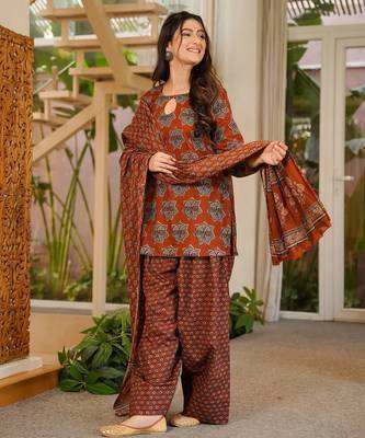 Red color elegant cotton silk printed palazzo dress for festive season 4