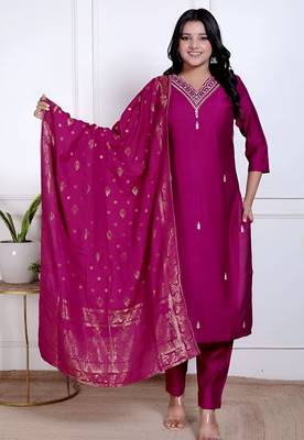 Magenta color vetican beautiful ceremonial heavy looks salwar kameez 1