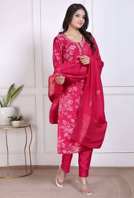 Red color vetican beautiful ceremonial heavy looks salwar kameez 4