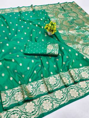 Green zari woven silk blend saree with blouse piece 1
