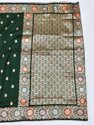 Dark green zari woven silk blend saree with blouse piece 2