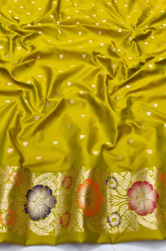 Lime zari woven silk blend saree with blouse piece