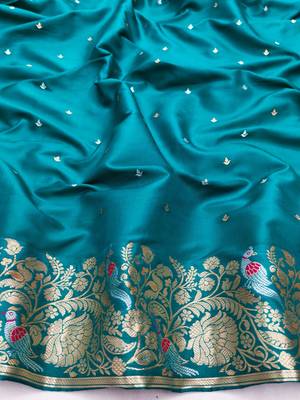 Light blue zari woven silk blend saree with blouse piece 4