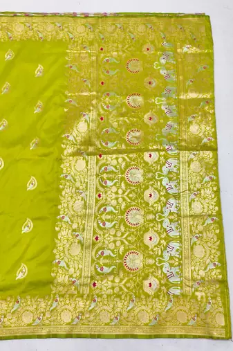 Lime zari woven silk blend saree with blouse piece