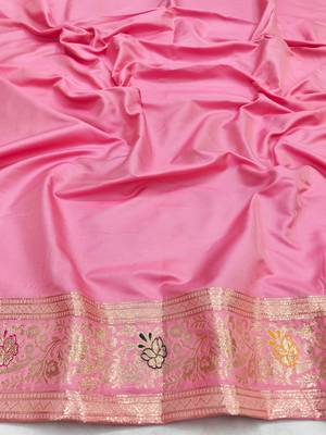 Pink zari woven silk blend saree with blouse piece 4