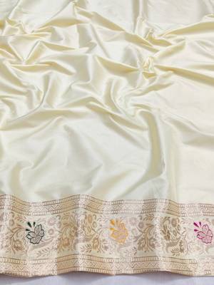 Cream zari woven silk blend saree with blouse piece 4