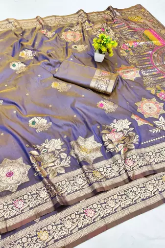 Lavender zari woven banarasi silk blend saree with blouse piece