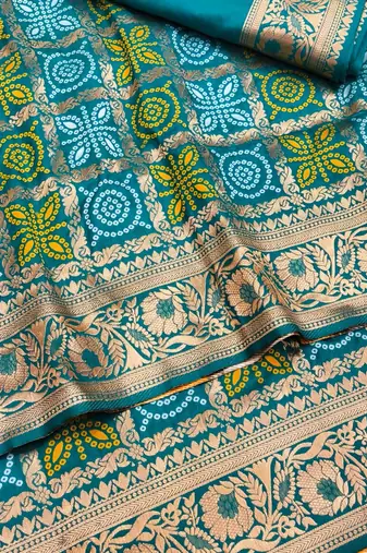 Rama zari woven silk blend saree with blouse piece