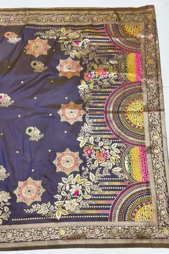 Lavender zari woven silk blend saree with blouse piece