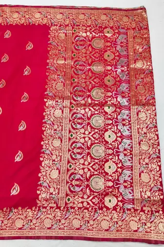 Pink zari woven silk blend saree with blouse piece
