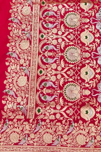 Pink zari woven silk blend saree with blouse piece