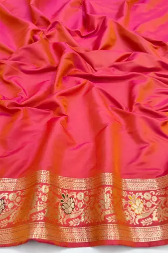 Rani pink zari woven silk blend saree with blouse piece