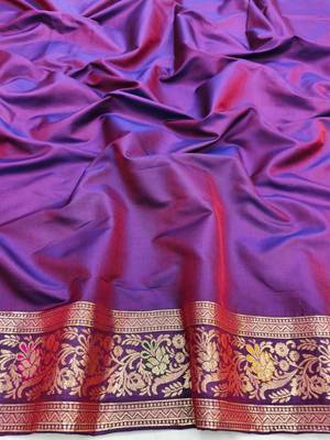 Purple zari woven silk blend saree with blouse piece 4