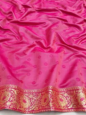 Pink zari woven silk blend saree with blouse piece 4