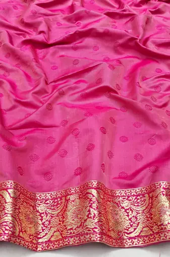 Cream zari woven silk blend saree with blouse piece