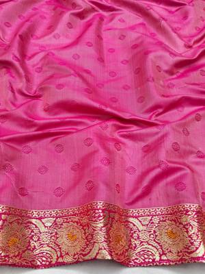 Yellow zari woven silk blend saree with blouse piece 4