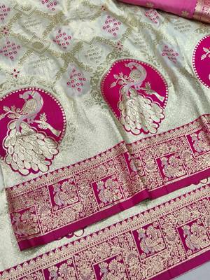 Cream zari woven silk blend saree with blouse piece 3