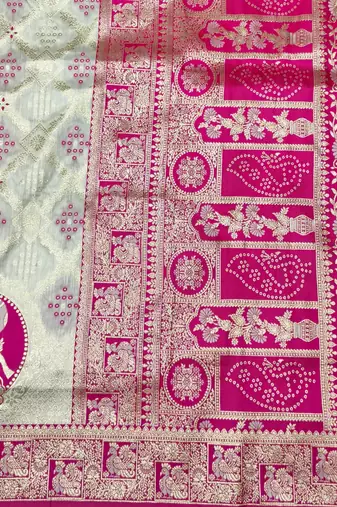 Cream zari woven silk blend saree with blouse piece