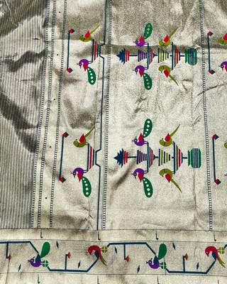 Firozi zari woven paithani silk blend saree with blouse piece 5