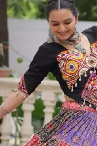 Navratri Special Multicolour Lehenga Choli Set for Women – Cotton Printed Garba Wear with Kutchi Gamthi Work