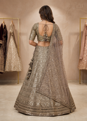 Sequins Leheng Heavy Embroidered Wedding Wear LehElegant Festive Wear Lehenga Choli Partywear Designer Lehenga Set 3