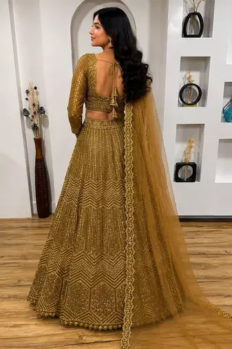 Designer Wedding Wear Lehenga Heavy Embroidered PartywearLehenga Sequins & Dori Lehenga festival Lehenga