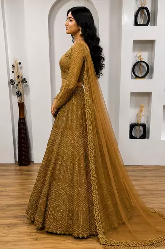 Designer Wedding Wear Lehenga Heavy Embroidered PartywearLehenga Sequins & Dori Lehenga festival Lehenga