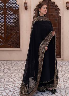 Black silk  party wear embroidery  pants suit set 2