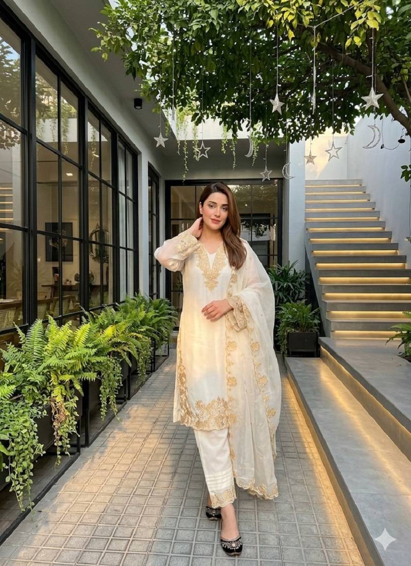 White georgette  party wear embroidery  suit set