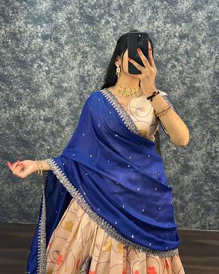 Womens Designer Floral Lehenga Choli Set with Contrast Border and Dupatta Set 2