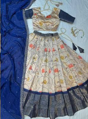 Womens Designer Floral Lehenga Choli Set with Contrast Border and Dupatta Set 4