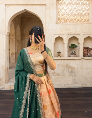 Womens Floral Lehenga Choli Set with Contrast Border and Dupatta Set 2