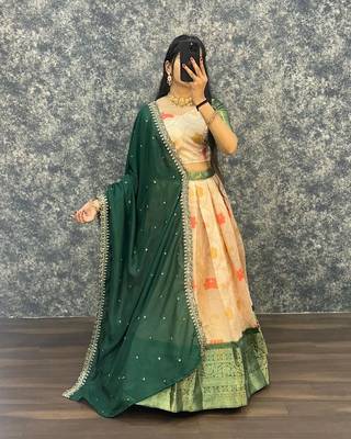 Womens Designer Floral Lehenga Choli Set with Contrast Border and Dupatta Set 3