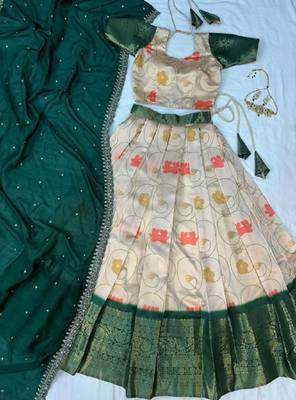 Womens Designer Floral Lehenga Choli Set with Contrast Border and Dupatta Set 4