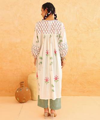 White floral printed cotton kurta set 5