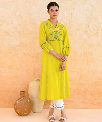 Lemon yellow embroidered cotton kurta set 2