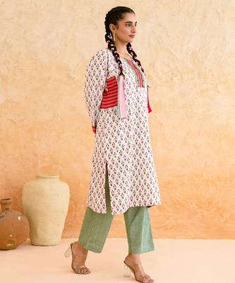 Off white floral printed cotton kurta set 4