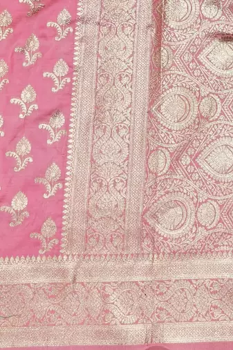 Pink zari woven silk blend saree with blouse piece