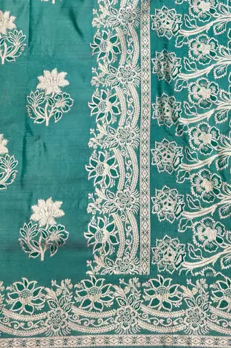 Blue zari woven silk blend saree with blouse piece