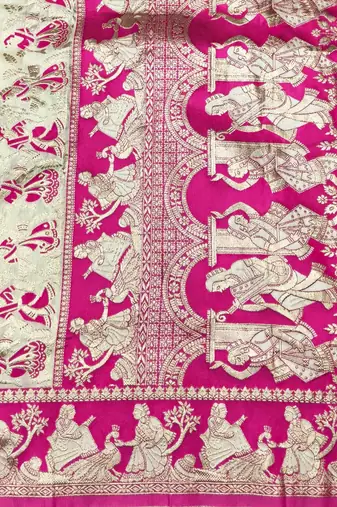 Cream zari woven silk blend saree with blouse piece