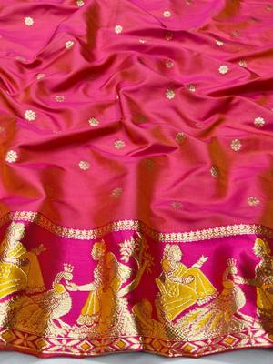 Gold zari woven silk blend saree with blouse piece 4