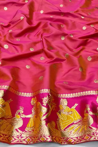 Gold zari woven silk blend saree with blouse piece