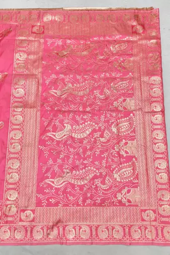 Pink zari woven silk blend saree with blouse piece