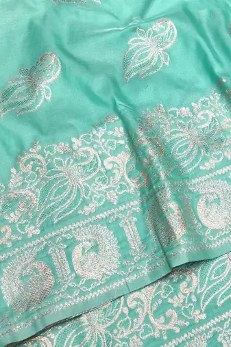 Blue zari woven silk blend saree with blouse piece