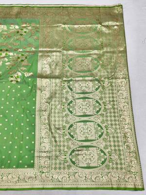 Light green zari woven silk blend saree with blouse piece 3