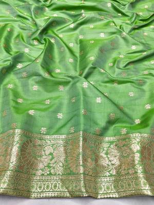 Light green zari woven silk blend saree with blouse piece 4