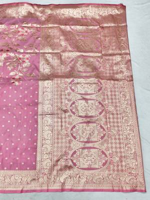 Pink zari woven silk blend saree with blouse piece 3
