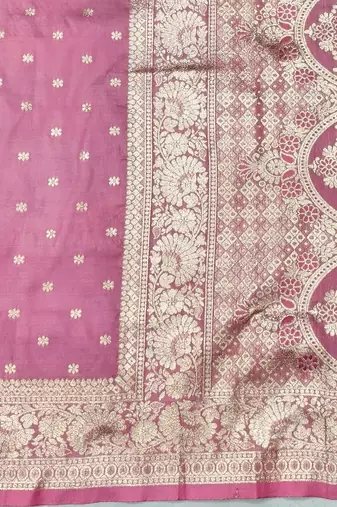 Pink zari woven silk blend saree with blouse piece