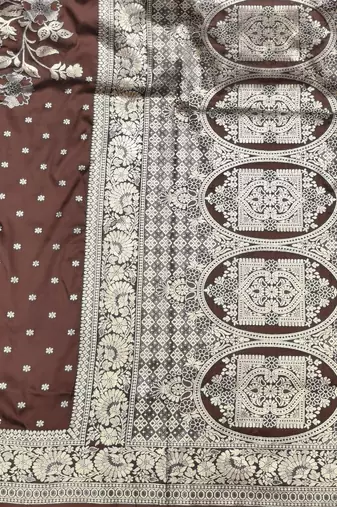 Brown zari woven silk blend saree with blouse piece